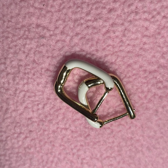 White/Gold Squared Hoop Earrings - Picture 6 of 8